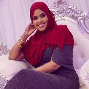 Meet your Posher, Fatima